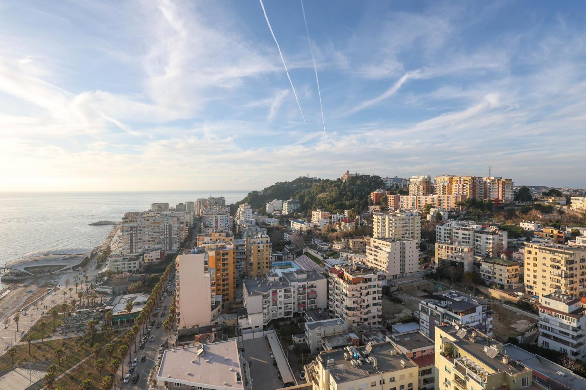 Grandstay Apartments Durrës Extérieur photo